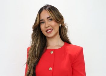 Lolimer Rijo: Una abogada que transforma el coco en una plataforma de empoderamiento femenino