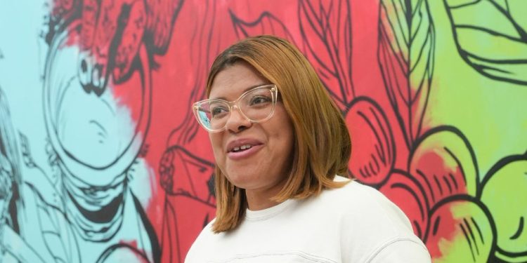 Elízabeth Medrano: De una experiencia personal nace un negocio de cosmética artesanal